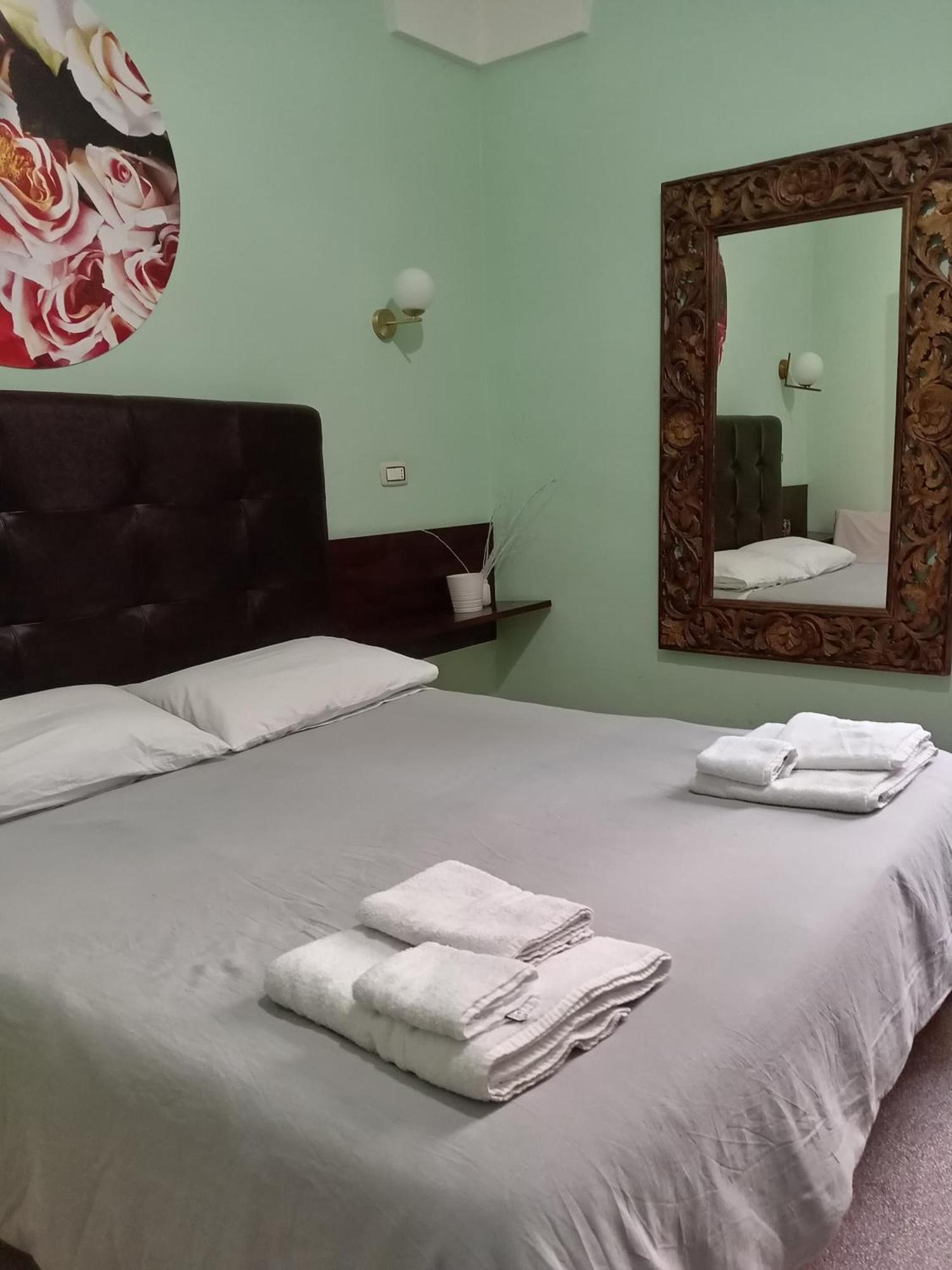 Piazza Verdi Liberty House Apartment *